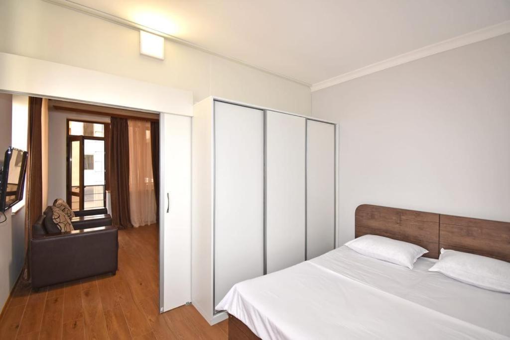 Apartament 74/3New Building In The Center Of The Capital Erywań Zewnętrze zdjęcie