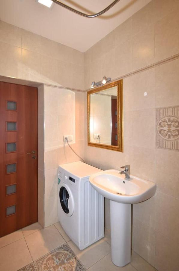 Apartament 74/3New Building In The Center Of The Capital Erywań Zewnętrze zdjęcie